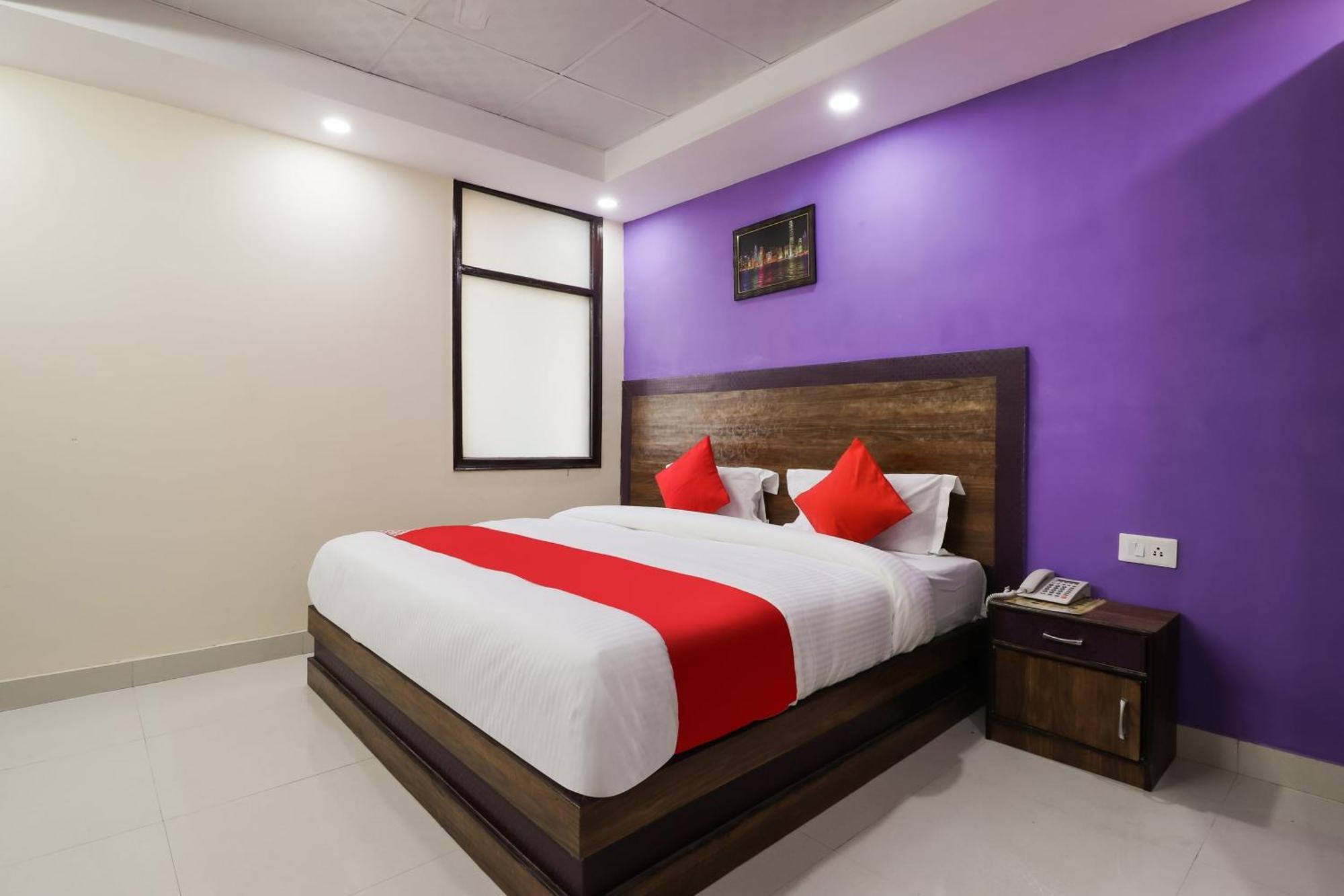 Hotel O Maharaja Gold New Delhi Eksteriør billede